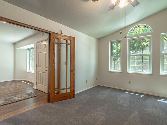 5th image of 635 Monte Vista Way