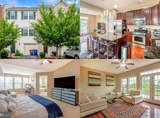 25302 Gothic Sq, Chantilly, VA 20152
