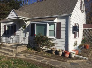 27 William St, Tinton Falls, NJ 07724