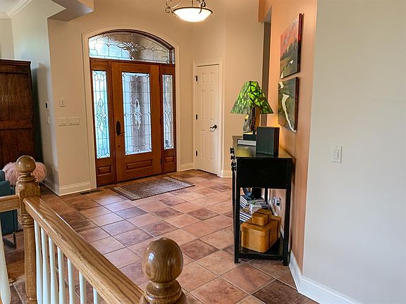 5th image of 347 Ashley Ln