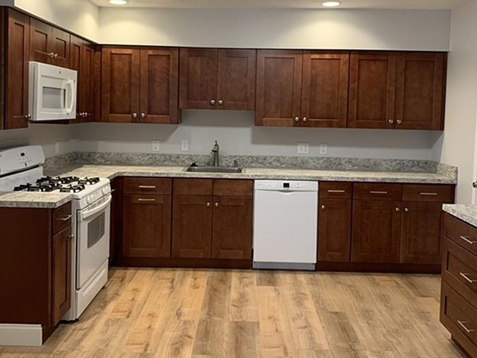 1st image of 116 Washington St #1