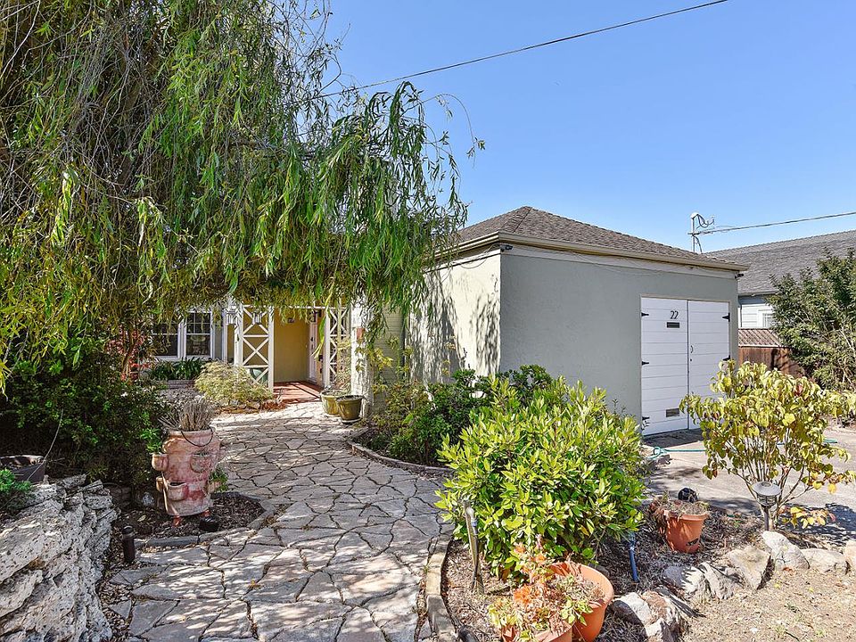 1st image of 22 Garden Ln