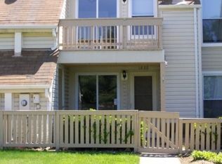 1020 Mycroft Ct, Sterling, VA 20164