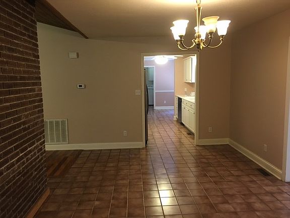 5th image of 151 Nightingale Ln