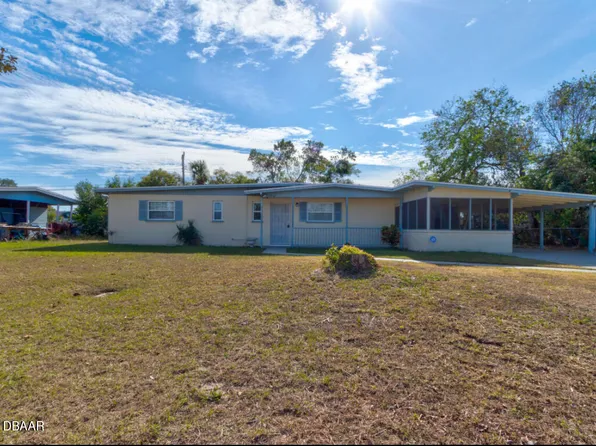 1317 Forest Ridge Dr, Daytona Beach, FL 32117