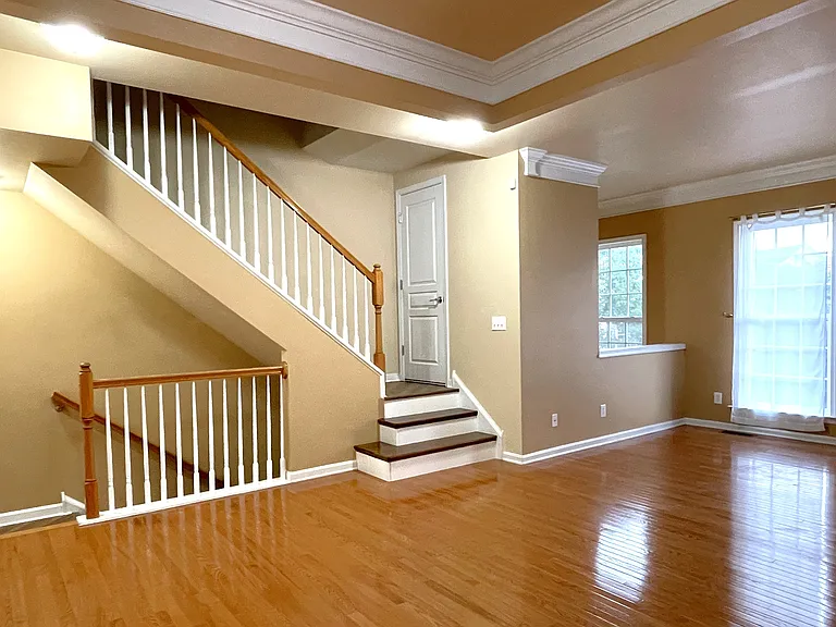 268 Baxter Dr — Photo 10