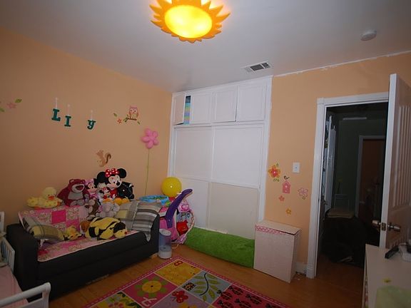 Bedroom is now white with blue tint color