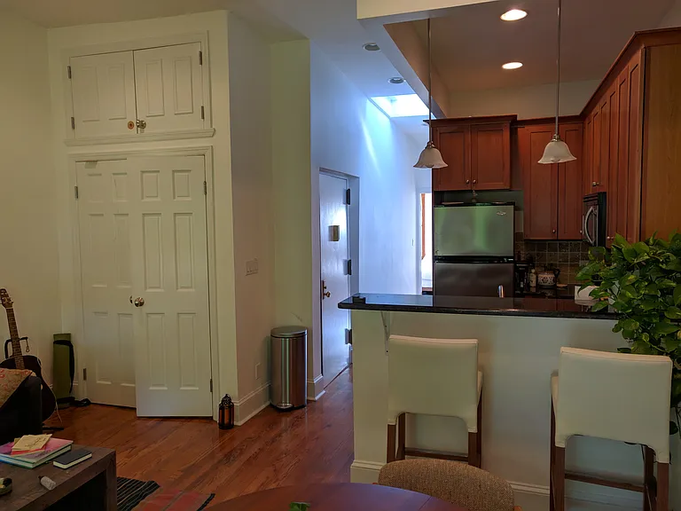 320 Clermont Ave #4 — Photo 5