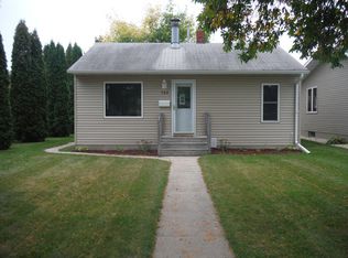 723 Crocker Ave S, Thief River Falls, MN 56701