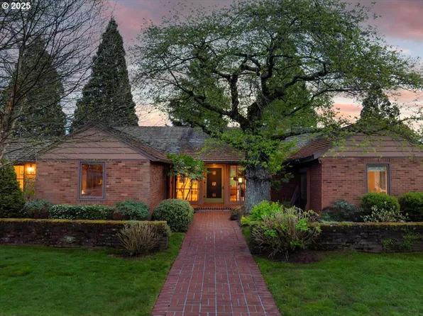 7344 NE Sacramento St, Portland, OR 97213