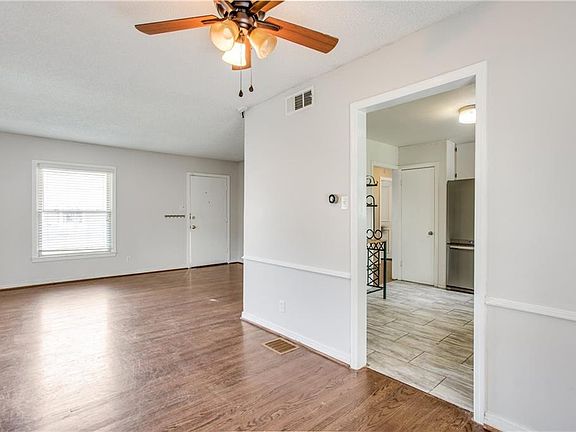 3rd image of 549 Kirkwood Dr