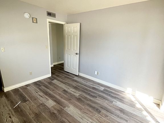 5th image of 3550 Bay Sands Dr Unit 0