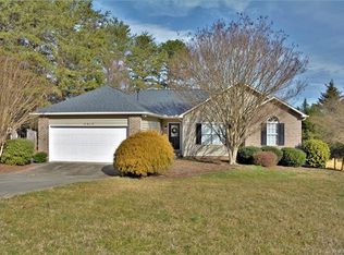 2417 23rd Avenue Dr NE, Hickory, NC 28601
