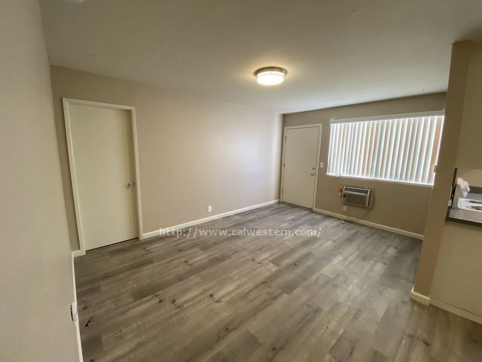 1st image of 285 Perrymont Ave #1