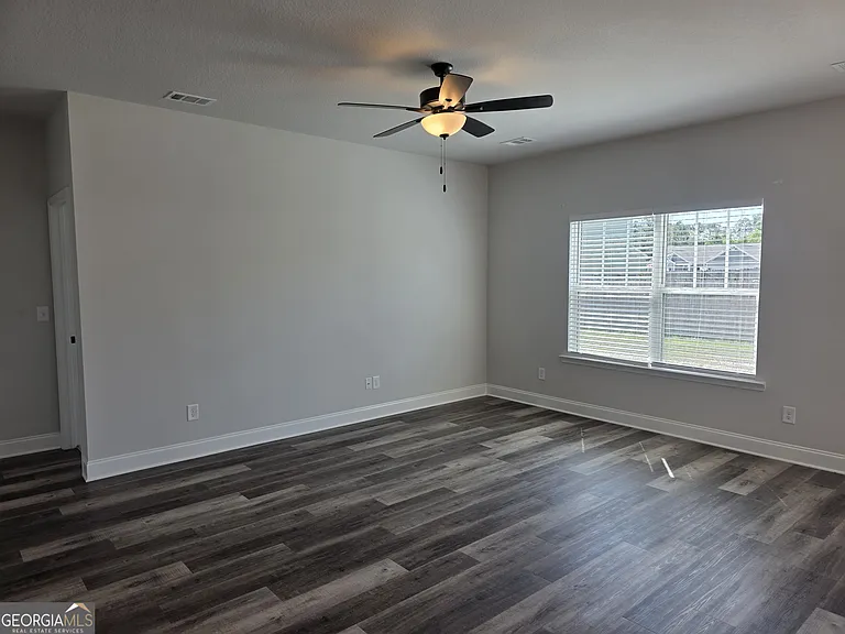 123 Susan Dr — Photo 12