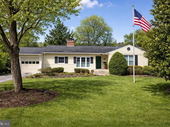 9220 Forest Haven Dr, Alexandria, VA 22309