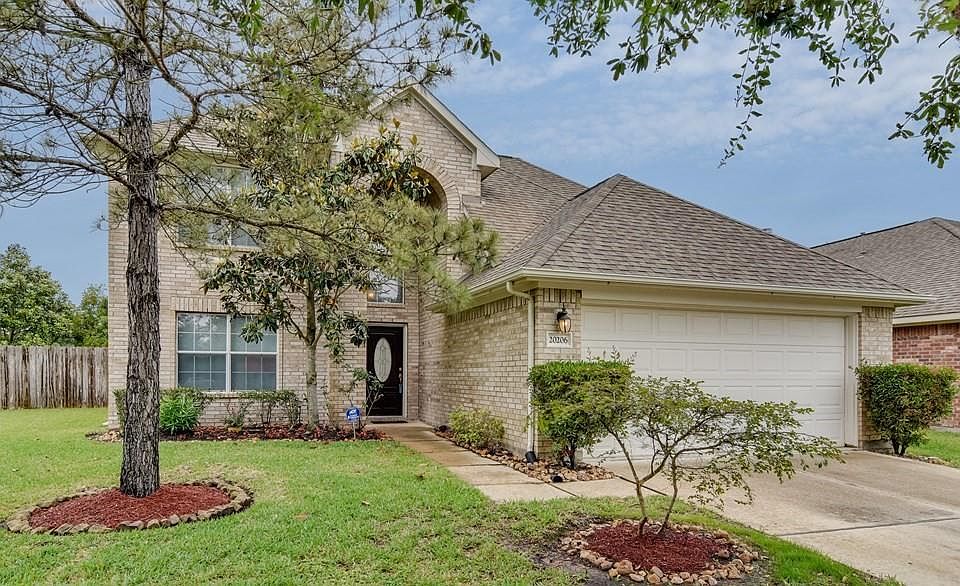 1st image of 20206 W Lakebridge Ln
