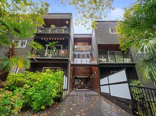 1550 Barclay St #202, Vancouver, BC V6G 3B1