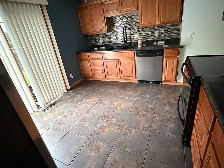 6 Waltham Cir — Photo 16