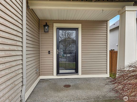 3rd image of 2303 118th Avenue SE