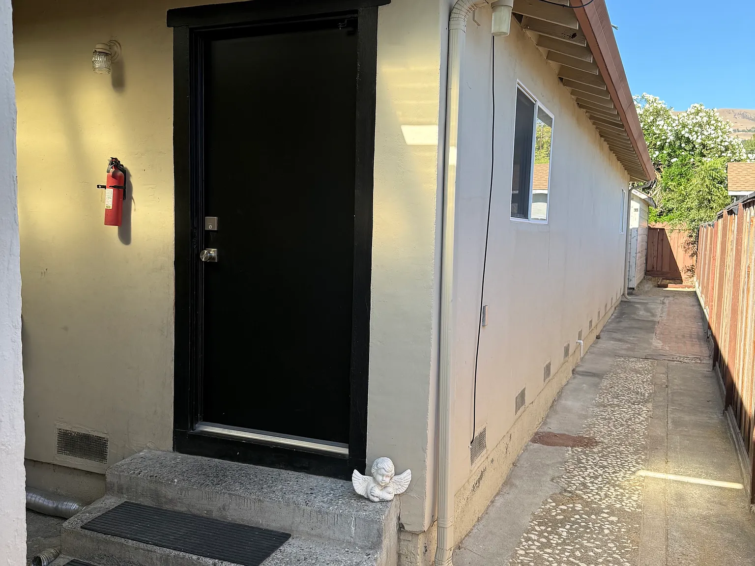 2 bed, 760 sqft, $2,950 — Photo 3