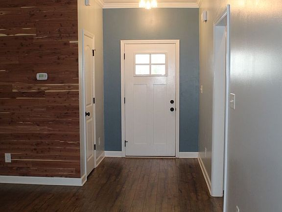 5th image of 415 Graces Farm Rd