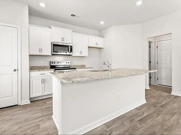 171 Moyer Dr — Photo 11