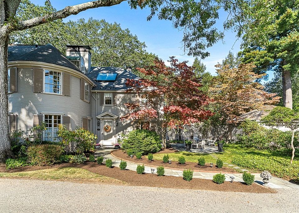 1st image of 2 Phillips Pond Rd