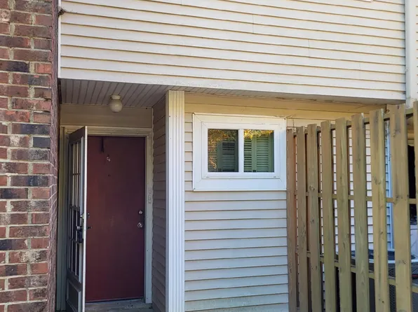 220 Elizabeth St APT C6, Chapel Hill, NC 27514