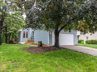 4420 83rd Pl, Urbandale, IA 50322