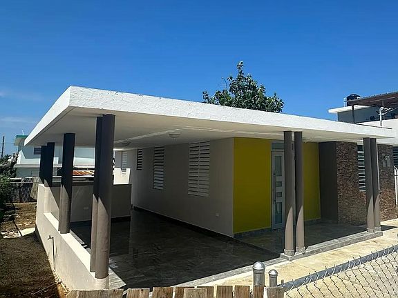 2nd image of 2027 Calle Jose Palau
