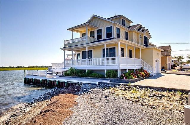 2nd image of 284 Sandlewood Dr