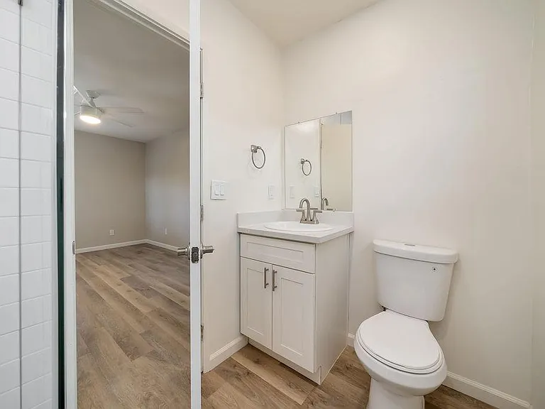 5480 Capistrano Ave #8 — Photo 15