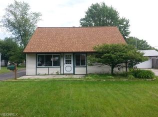 4693 Belle Meadow Rd, Mentor, OH 44060