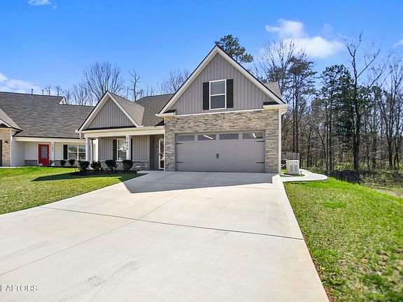 3rd image of 7606 Bailey Landing Ln