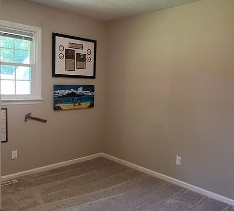 5th image of 309 Eastwood Cir