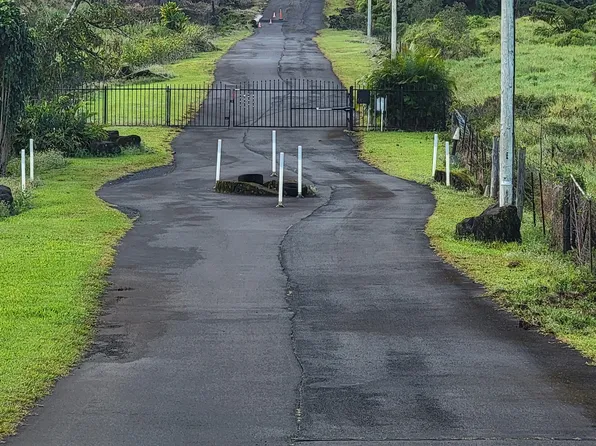 4051 Ahuanani Pl #1, Hilo, HI 96720