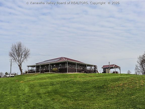 3rd image of 1304 Riffee Rdg
