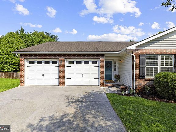 4th image of 310 Goldenrod Rd