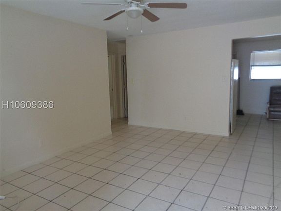 4th image of 345 NW 5th St APT 1