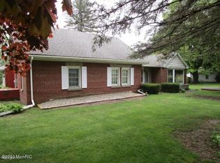 2471 S Sand Lake Rd, Hillsdale, MI 49242
