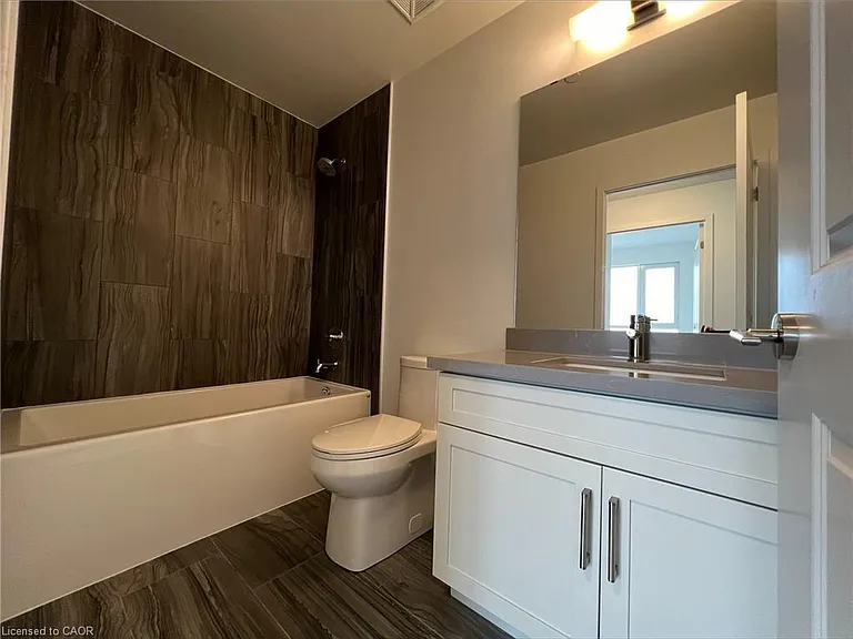 2007 James St #1802 — Photo 12