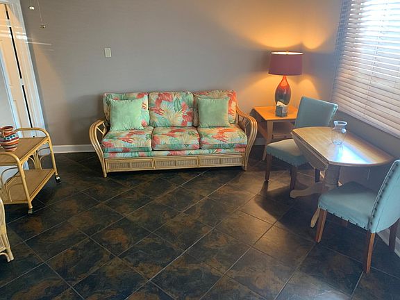 3rd image of 2513 Myrtle St Unit A2