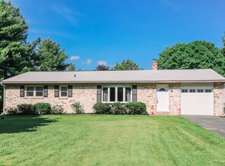 2723 Hi View Dr, Hampstead, MD 21074