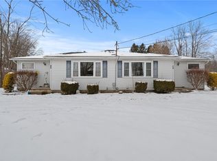 46-48 Wellington Dr, Rochester, NY 14623