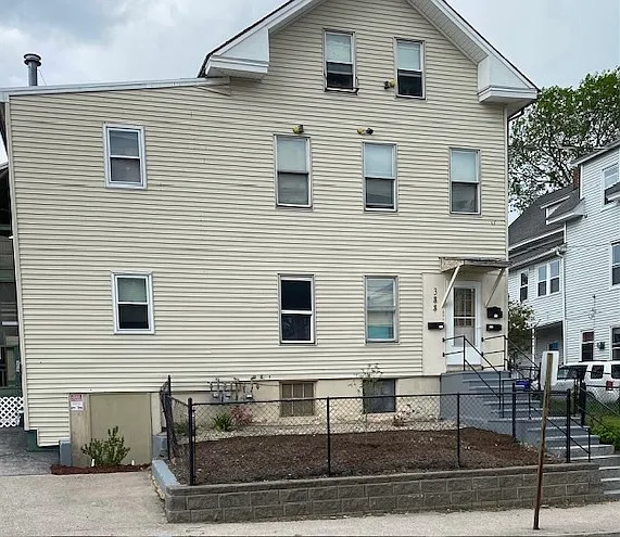 2 bed, $1,700 — Photo 1