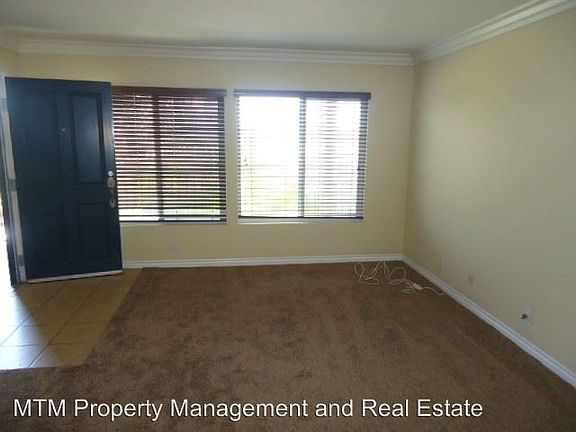 3rd image of 1233 22nd St Unit 8