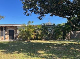 6071 Dartmouth Ave N, Saint Petersburg, FL 33710