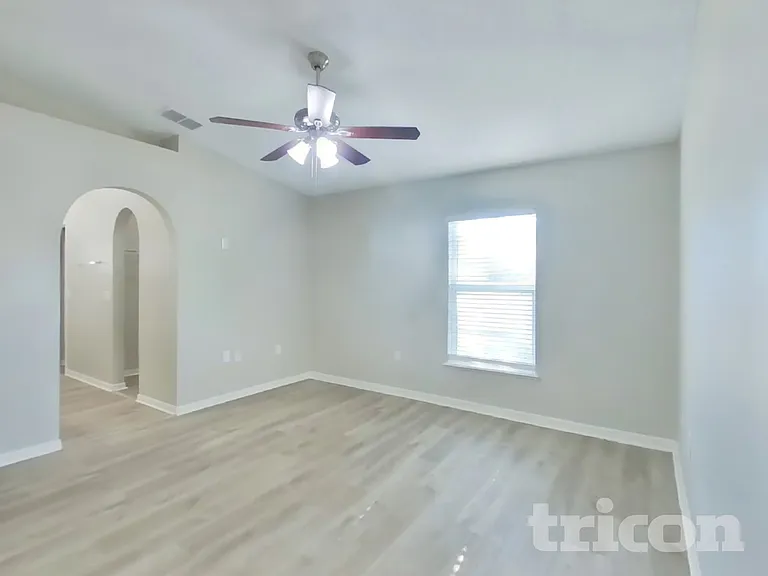 4138 Clearbrook Cove Rd — Photo 5