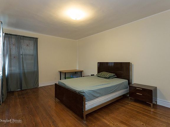 3rd image of 10615 Queens Blvd APT 3E